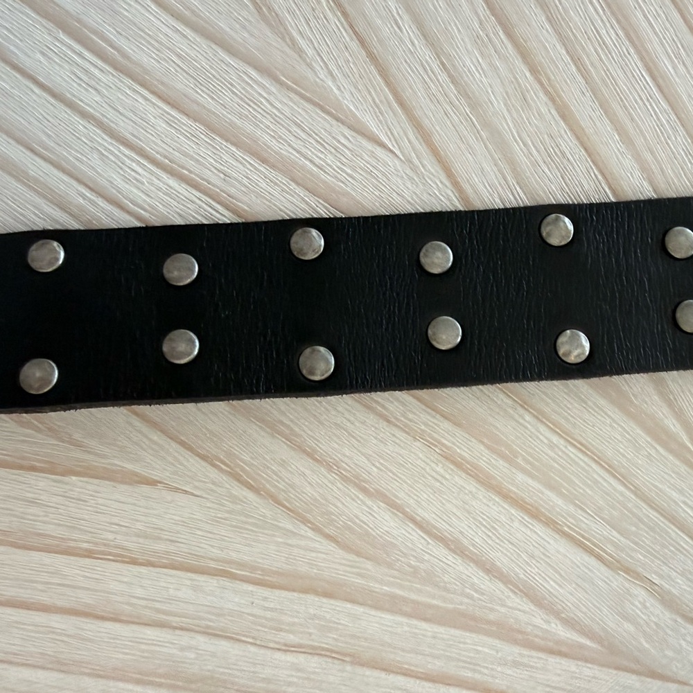 Lucky Brand Black Leather Belt with Silver Buckle - Picture 4 of 6